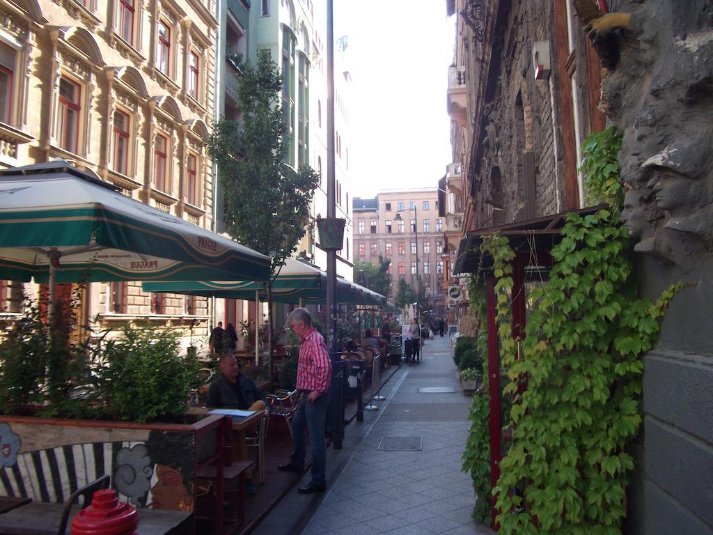 Ciao Budapest Hostel — Photos 1